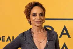 Jasmine Guy' Response to Aging Criticism