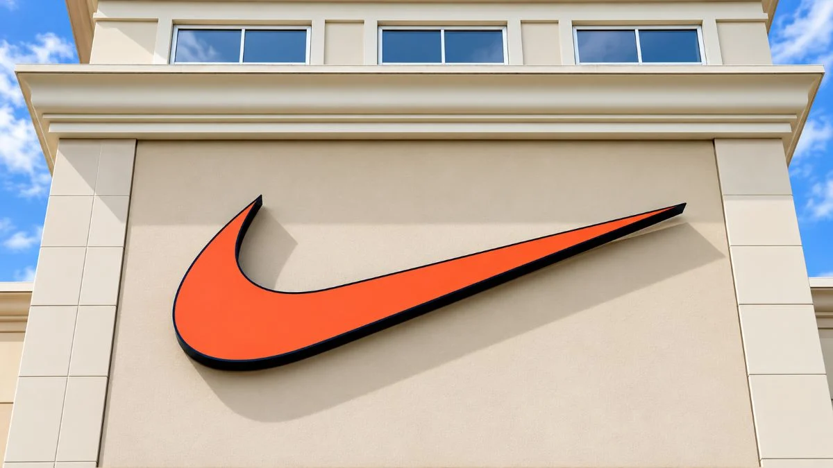 Nike Dow Spot Drop