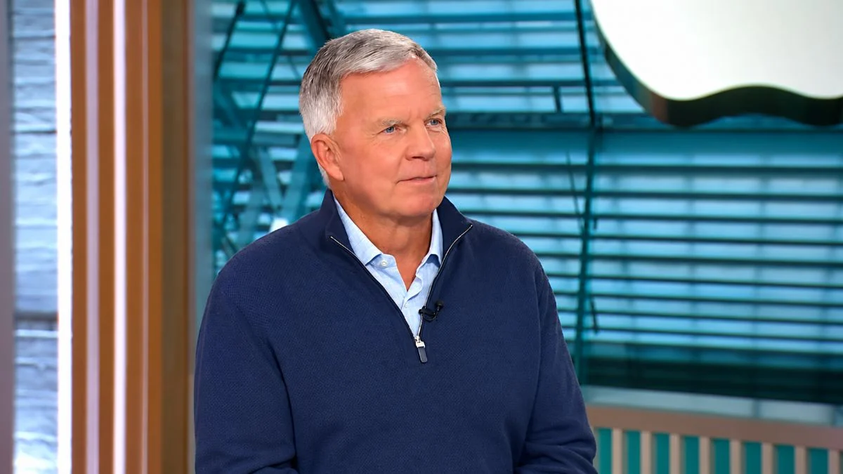 Ron Johnson Apple AI